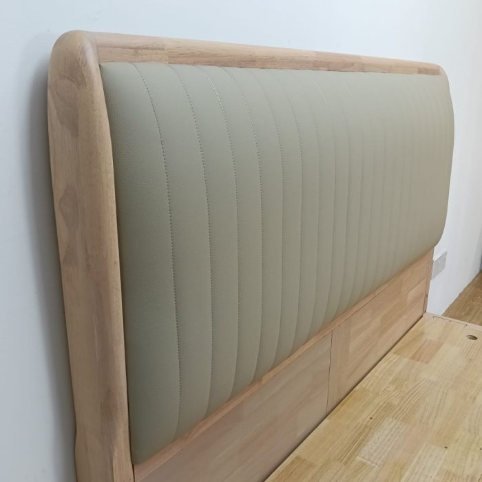 2908 Solid Rubberwood Bed Frame-White Wash - Image 4
